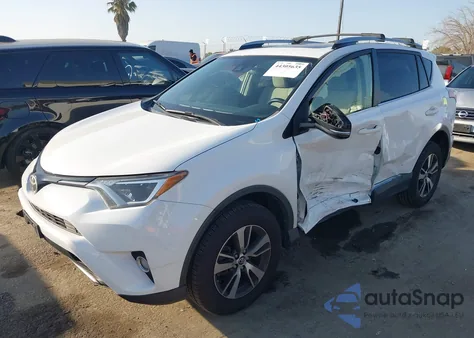 2017 Toyota Rav4 Xle из США, поврежденный, VIN JTMWFREV8HJ116148